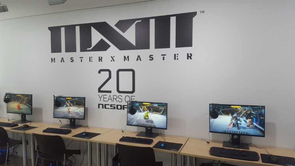 Master X Master – Événement Presse & Sortie du jeu